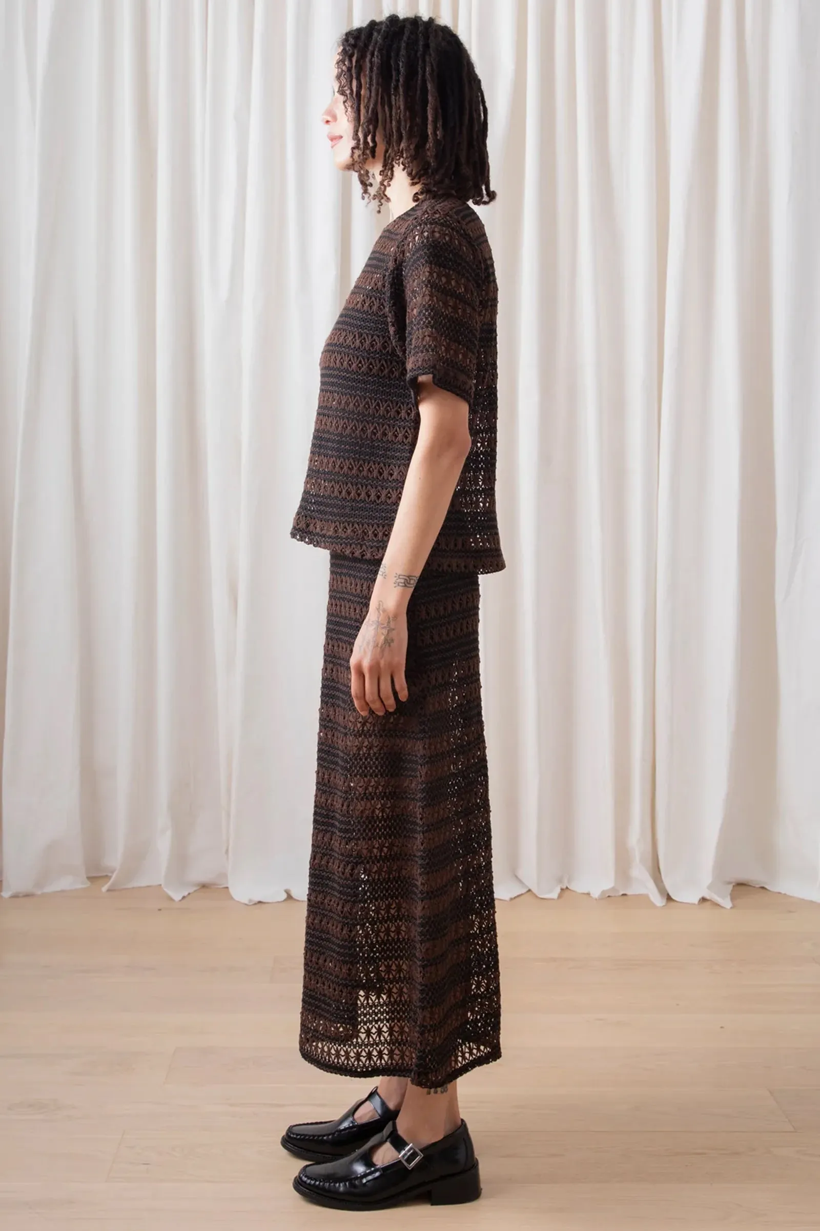 Ali Golden Crochet Woven T-Shirt in Brown/Black