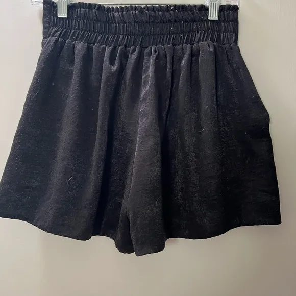 Black misa shorts