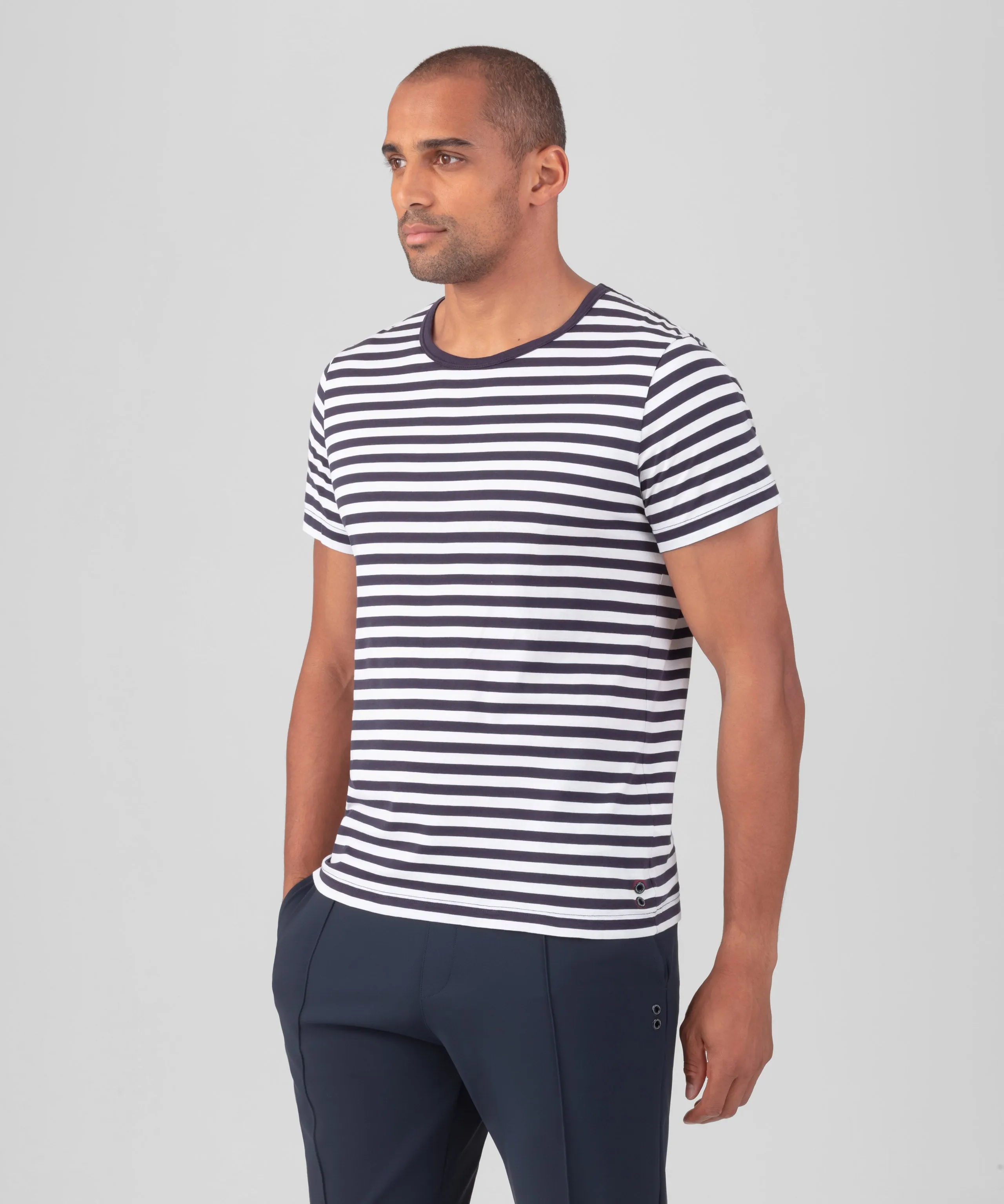 Crew Neck T-Shirt Eyelet Edition: Navy/White