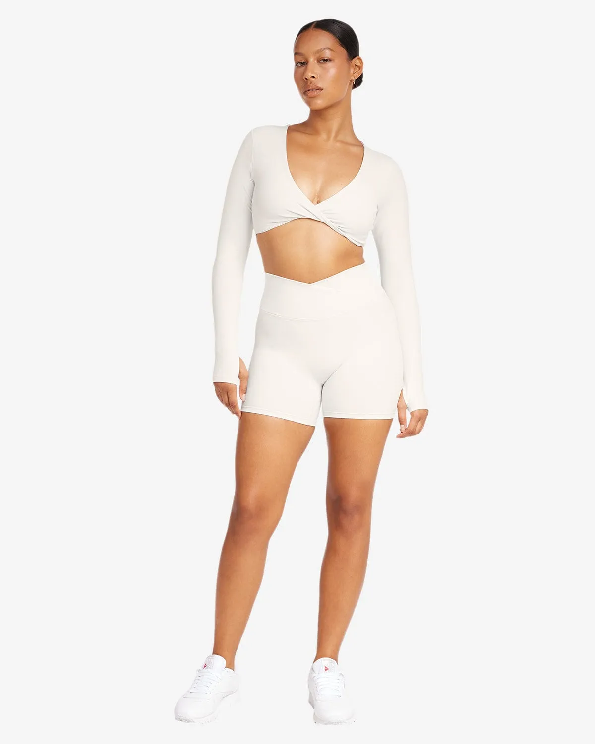 Fade Crossover Scrunch Shorts 5" | Vanilla