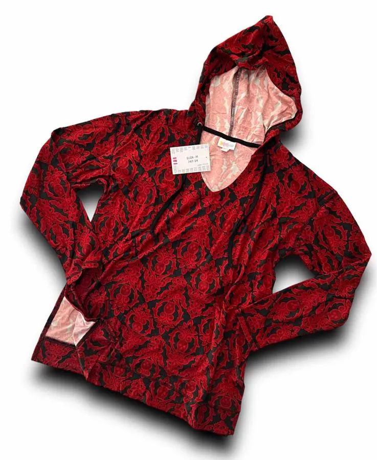 Halloween 2022 - Eliza - Black Red Skull Tapestry