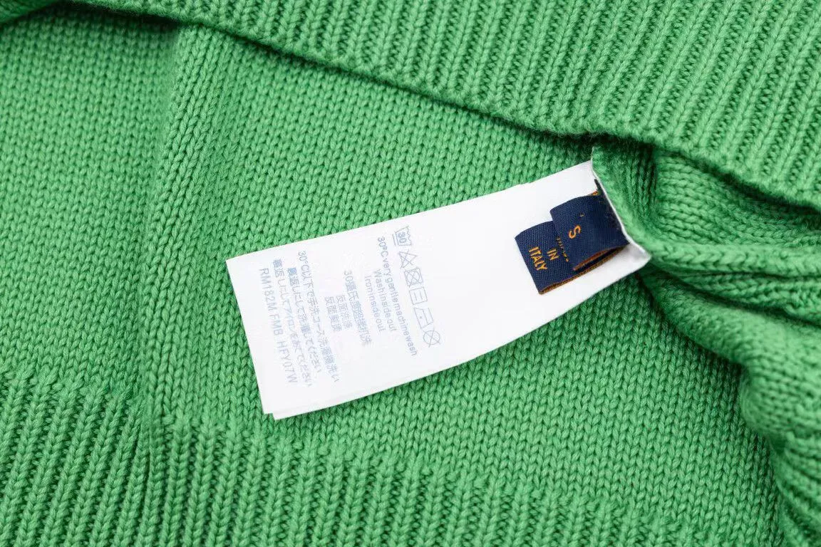 Hand-knit Monogram Flower Crewneck Green Pullover