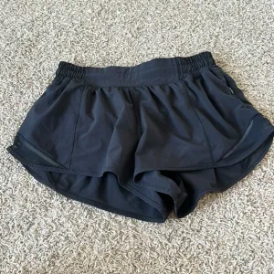 Hotty Hot Shorts 2.5”