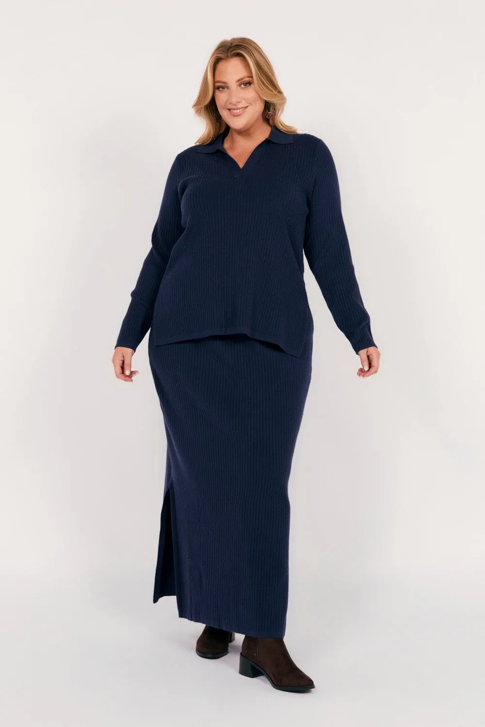 Knitted Skirt in Navy