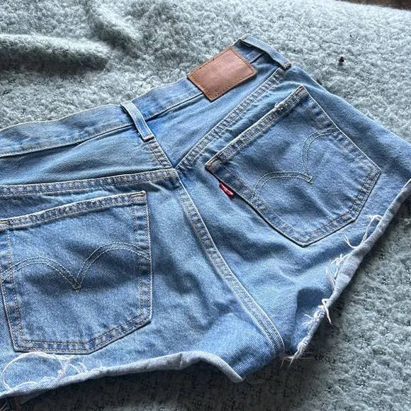 LEVIS 501 Blue Denim Shorts Light Washed