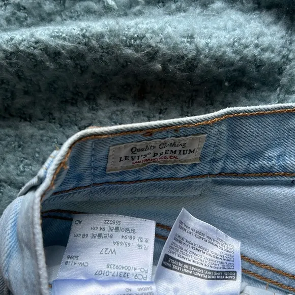 LEVIS 501 Blue Denim Shorts Light Washed