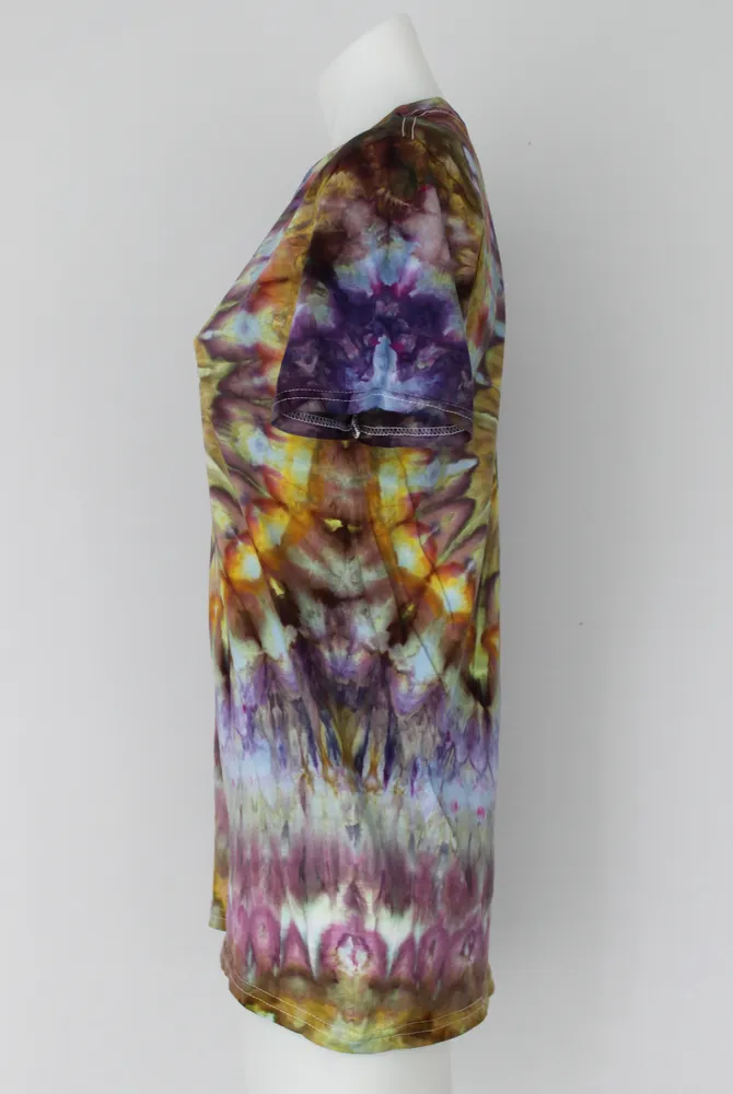 Men's shirt size Small Unisex ice dye - Na's Favorite twist