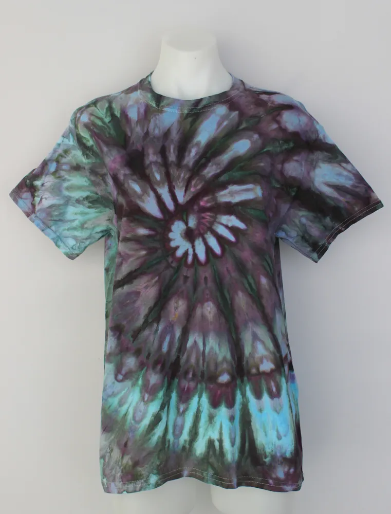 Men's t shirt size Medium - Looking Glass twist