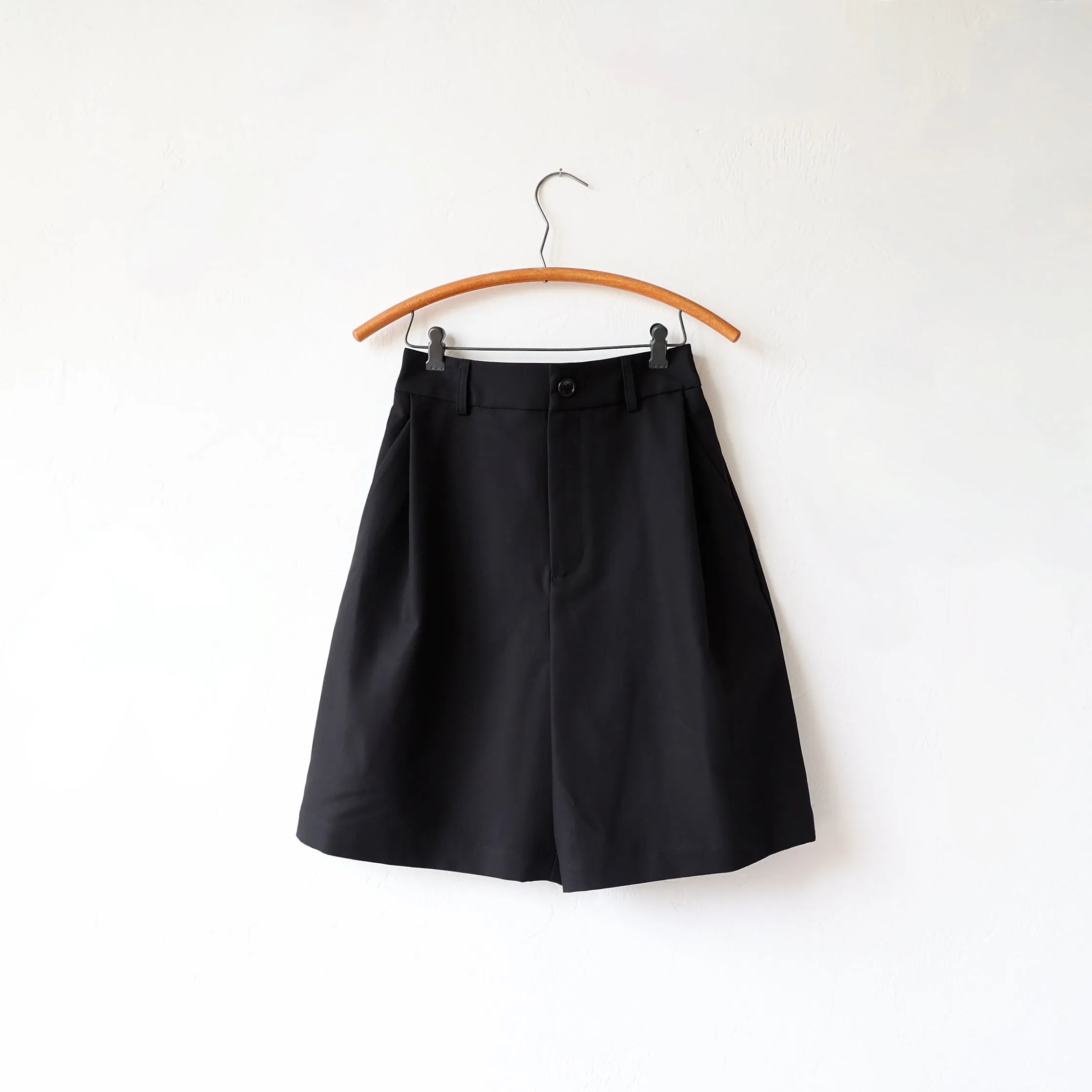 Nicholson & Nicholson Shorts - Black