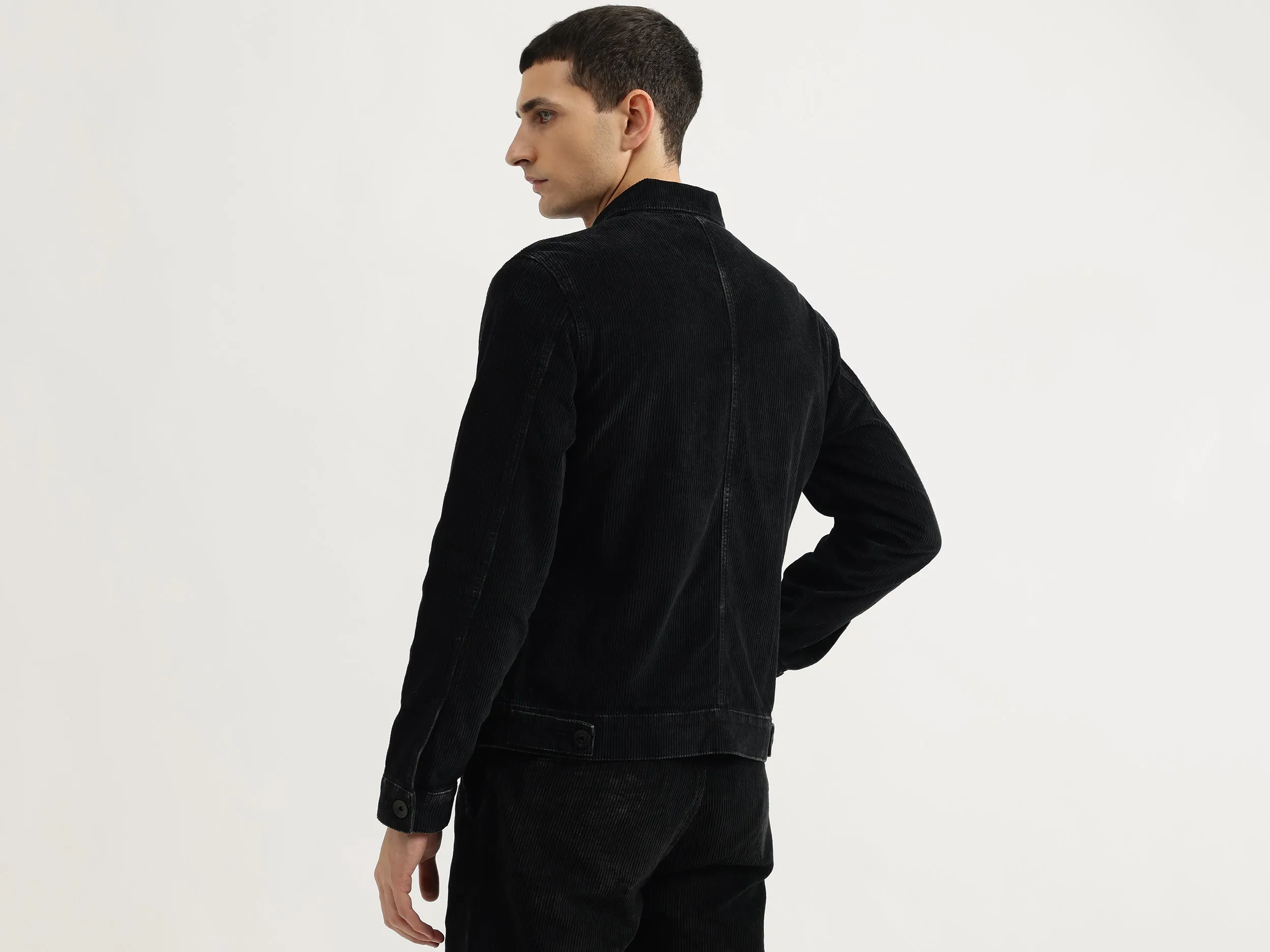 Regular Fit Spread Collar Textured Jacket
