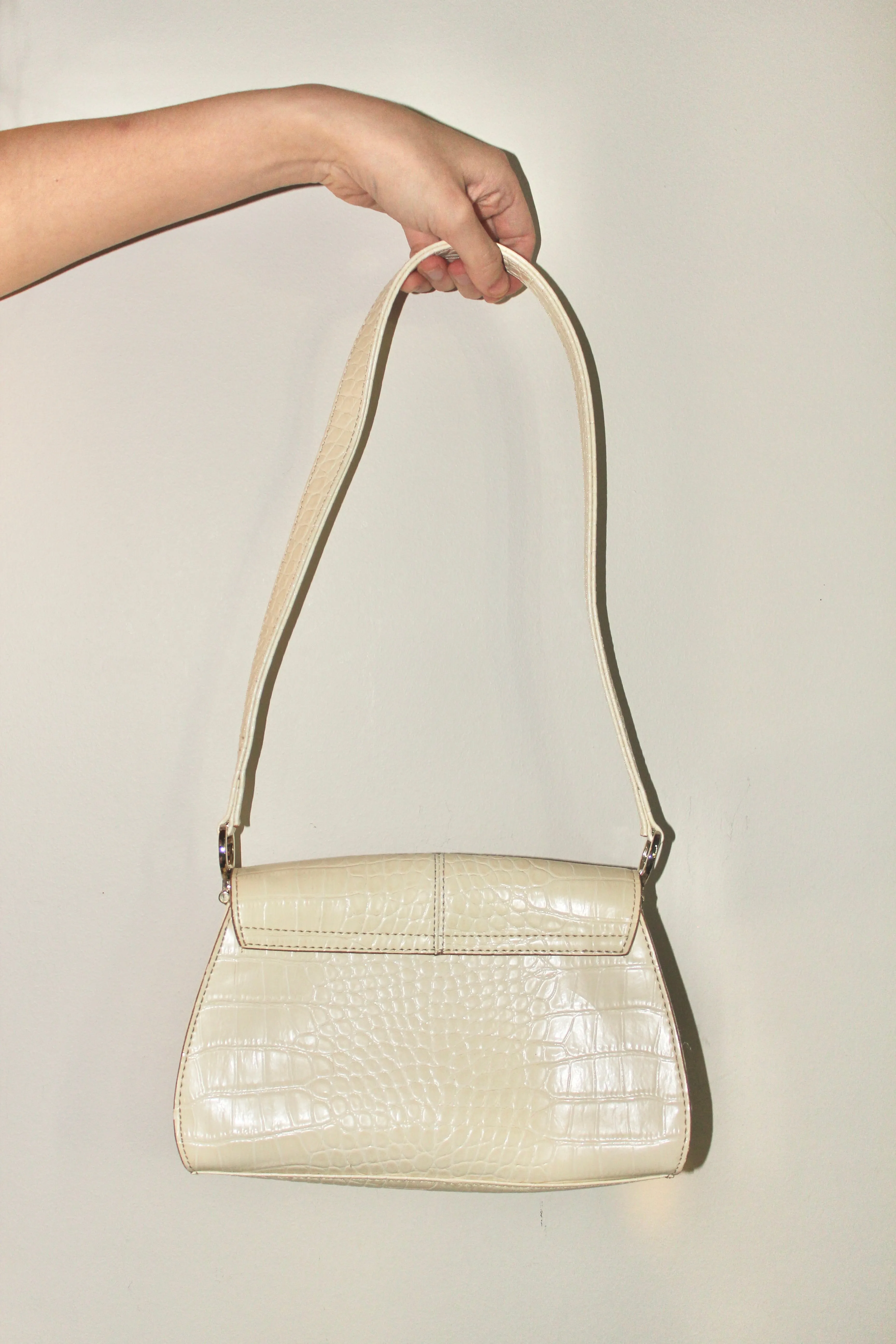 Retro Cream Textured Purse