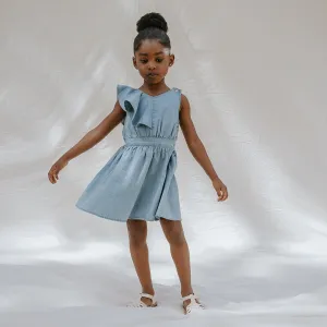 Robe à volants en chambray bleu ciel