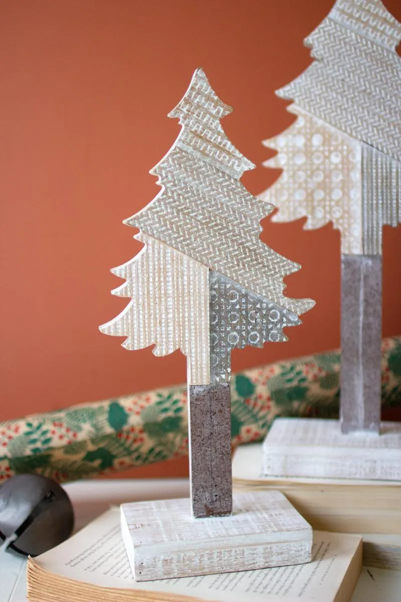 Set of 2 Wooden Christmas Trees on Bases