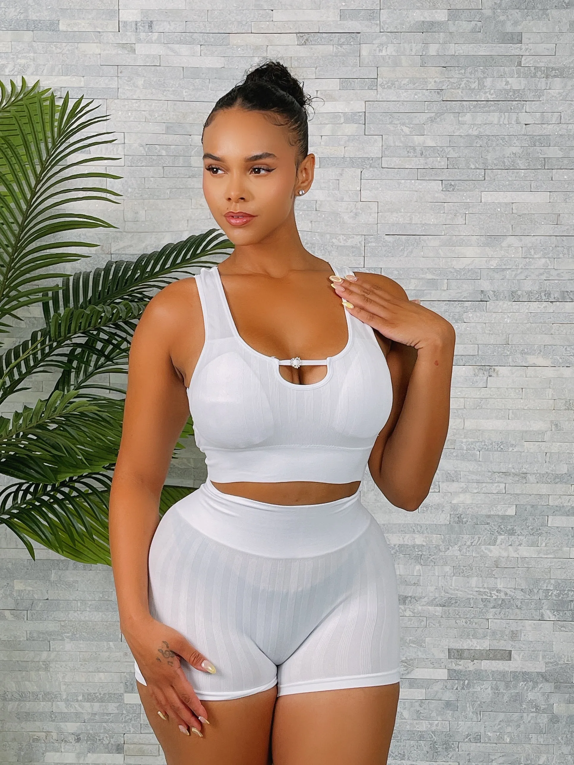 SET123P - SEAMLESS SHORTS SET ( 12 ASSORTED PIECES)