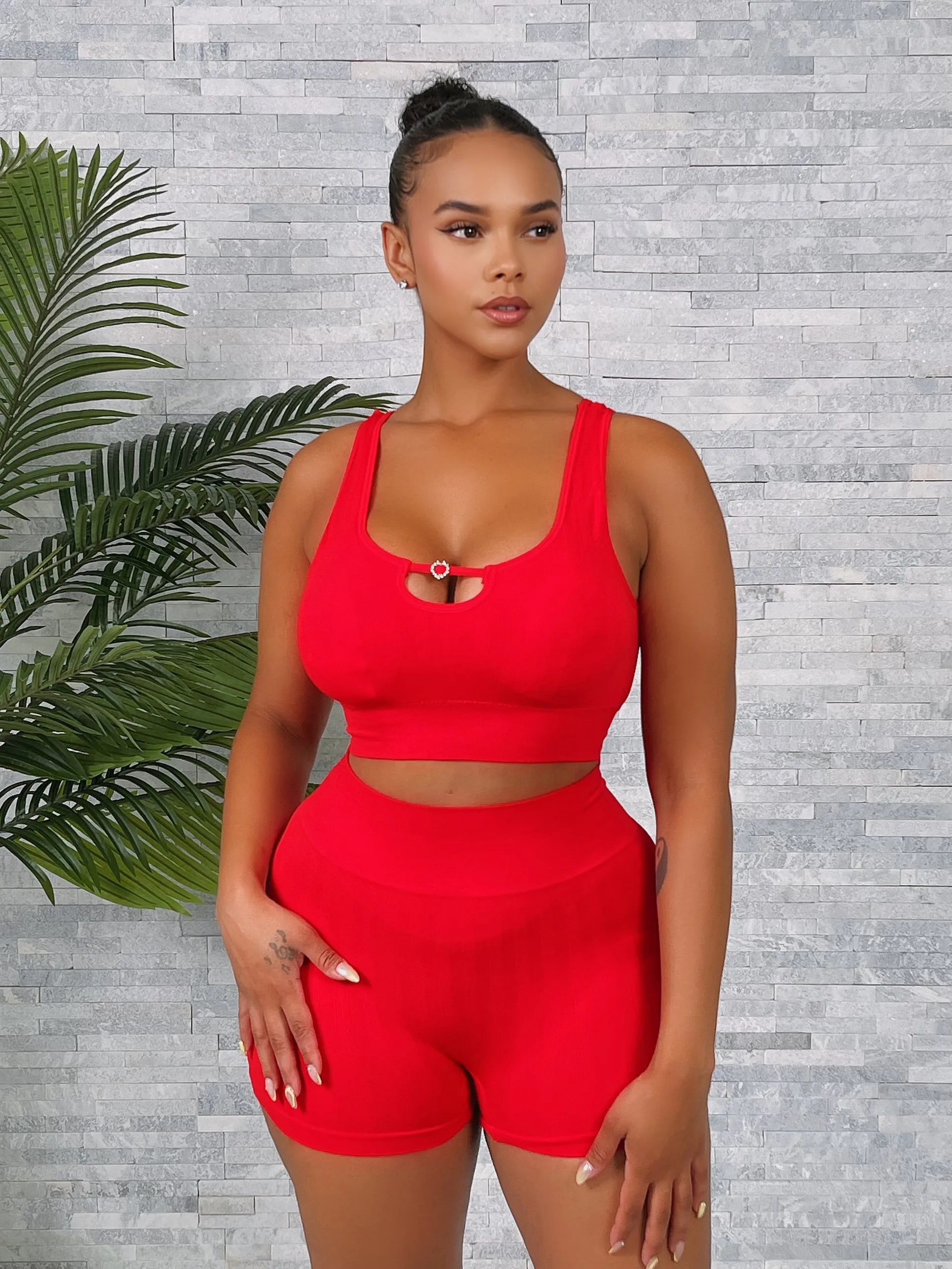 SET123P - SEAMLESS SHORTS SET ( 12 ASSORTED PIECES)