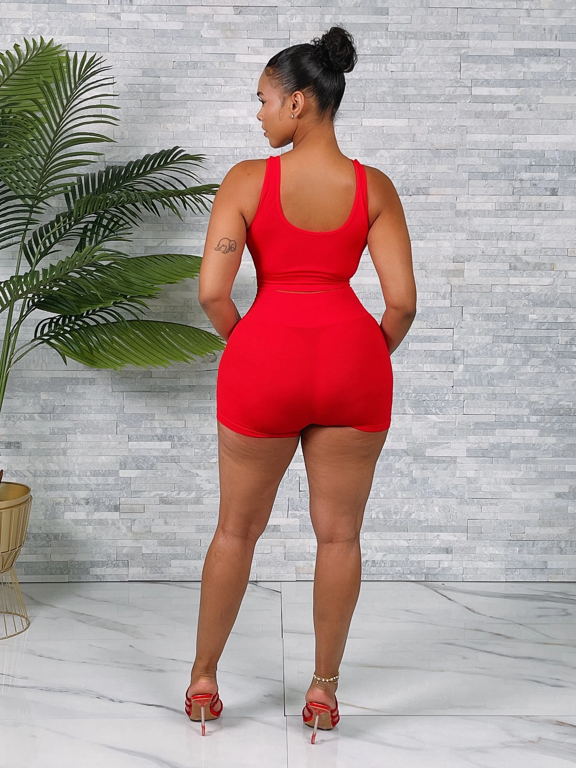 SET123P - SEAMLESS SHORTS SET ( 12 ASSORTED PIECES)